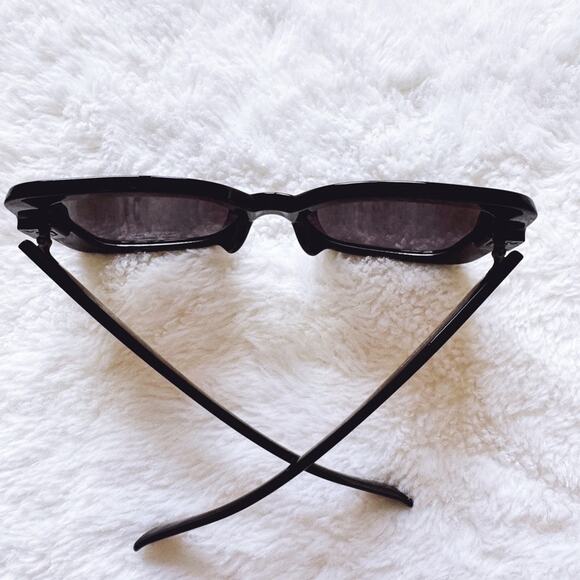 Eva Gloss Black Square-Framed Sunglasses - Picture 11 of 13